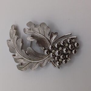 Vintage Crown Trifari Brooch